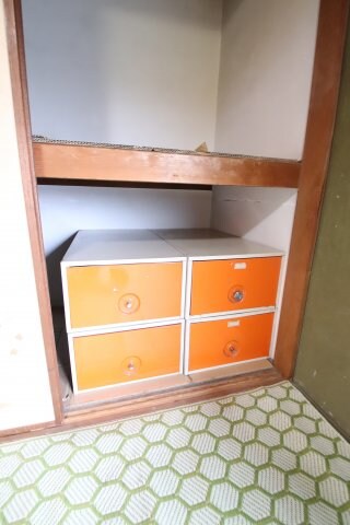 物件内観写真16　(洋服箪笥)