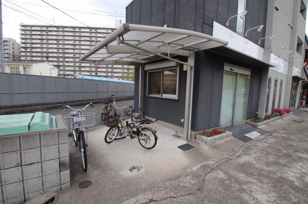 建物設備(駐輪場)