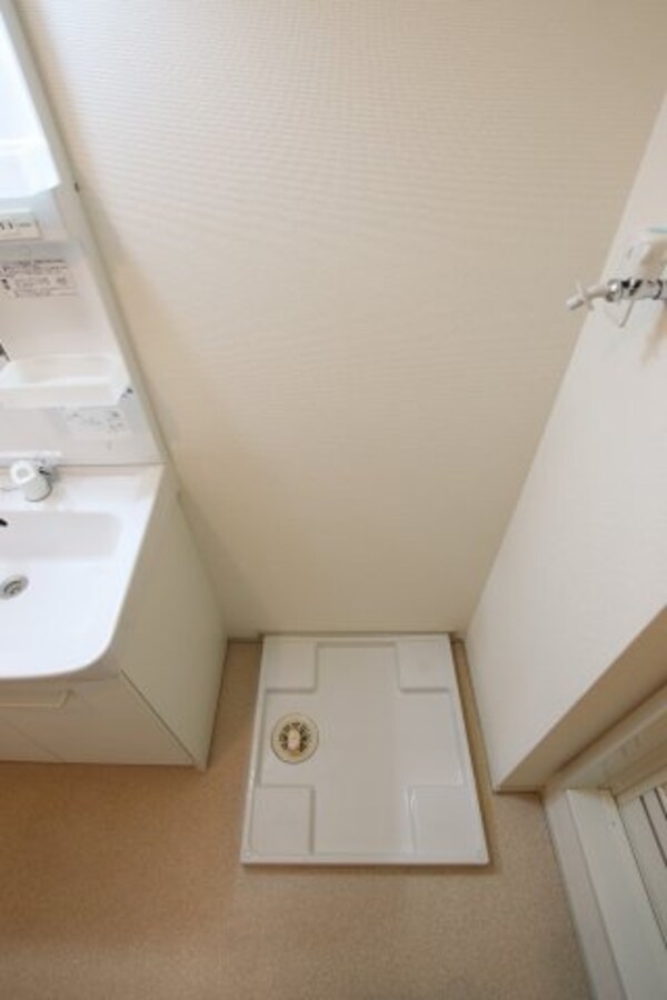 建物設備(室内洗濯機置場)