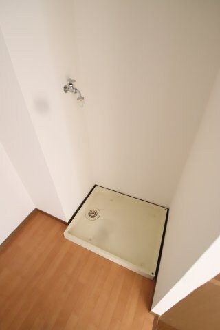 物件内観写真10　(室内洗濯機置き場)