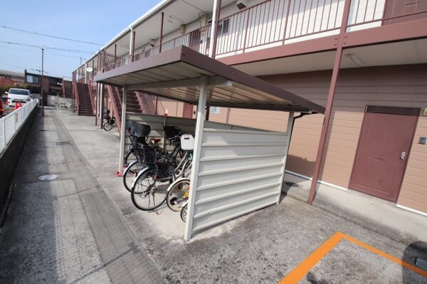 建物設備(駐輪場)