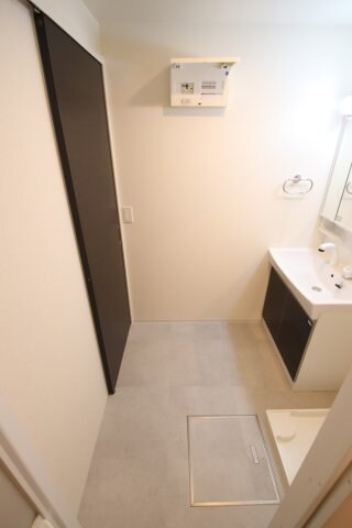 物件内観写真13　(室内洗濯機置場)