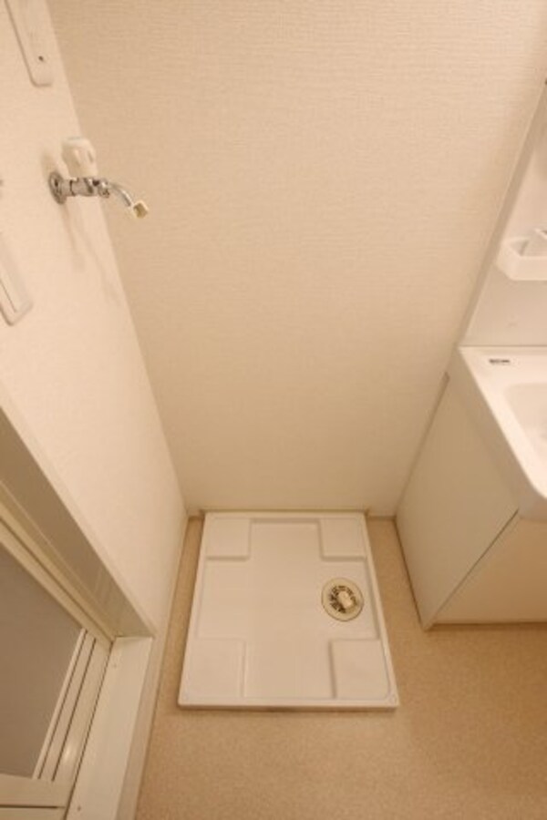 建物設備(室内洗濯機置場)
