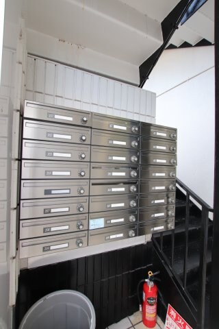 物件内観写真3　(メールボックス)