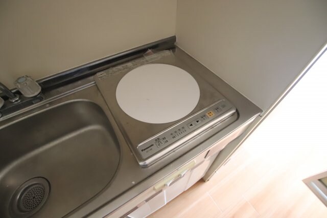 物件内観写真10　(IHコンロ
同一施工会社同一仕様写真)