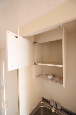 物件内観写真11　(吊戸棚
同一施工会社同一仕様写真)