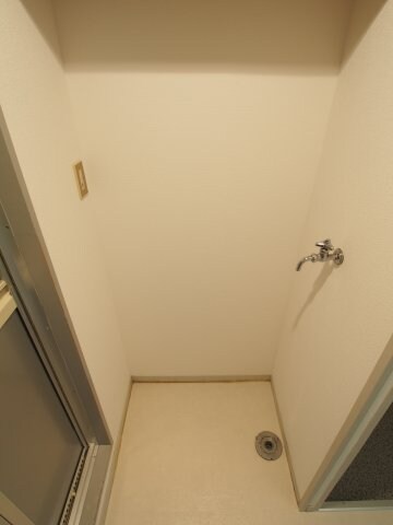 物件内観写真7　(室内洗濯機置場)