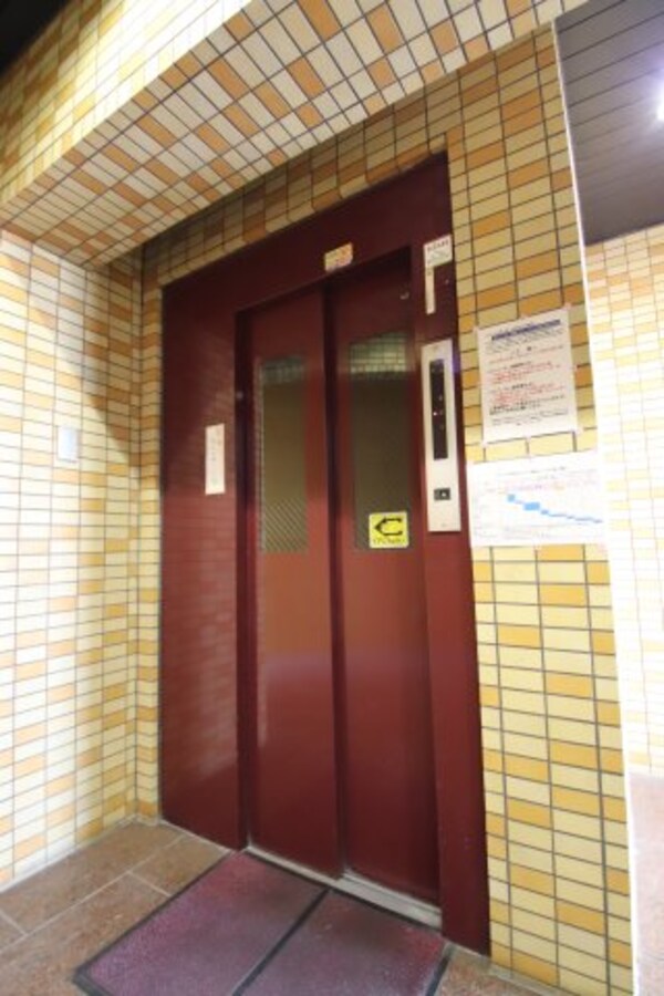 エントランス(エレベーター)