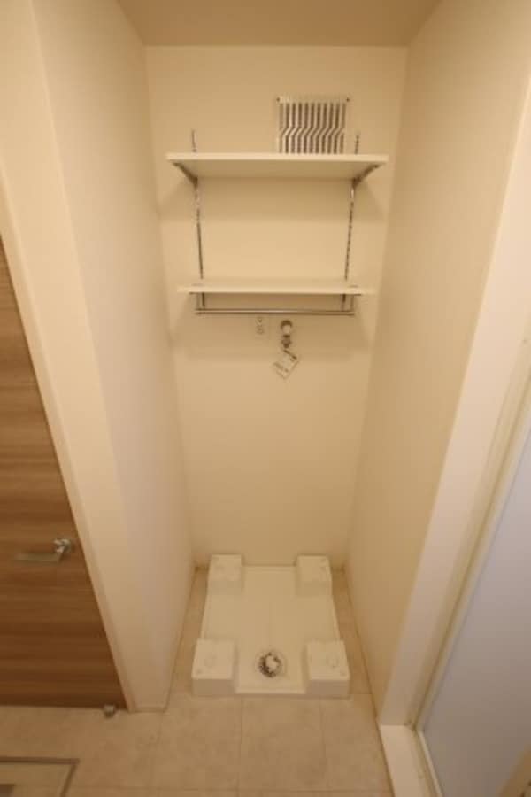 建物設備(室内洗濯機置場)