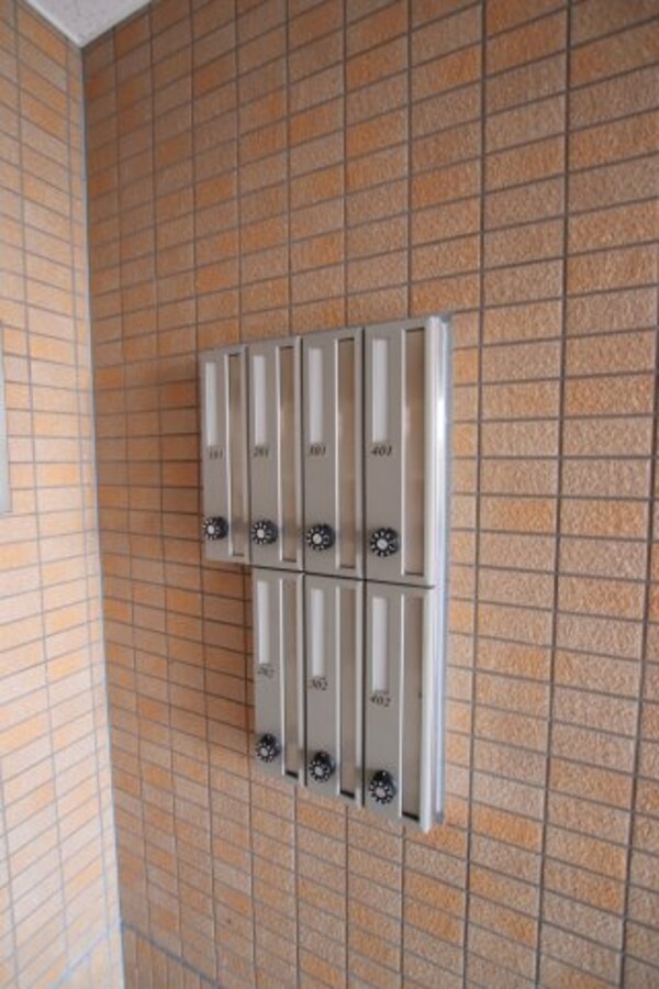 建物設備(メールボックス)