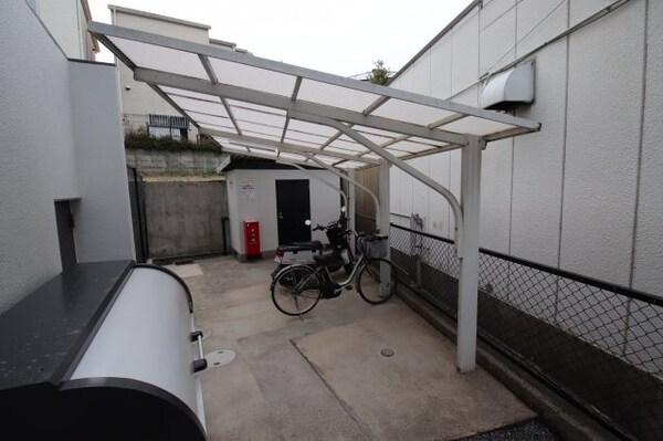 建物設備(駐輪場)