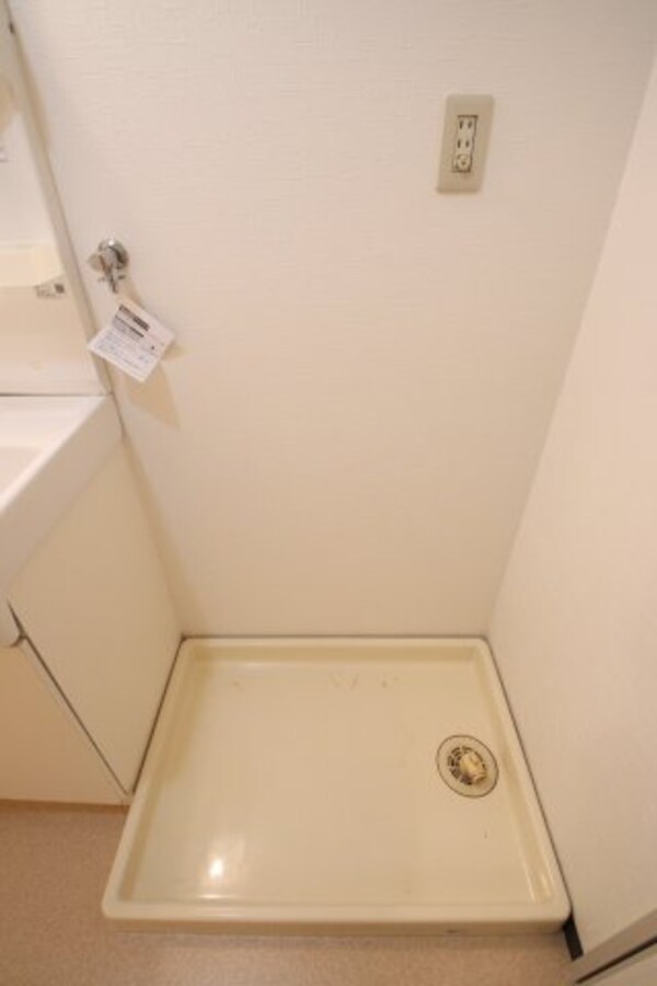 建物設備(室内洗濯機置場)