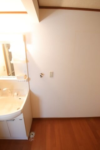 物件内観写真10　(室内洗濯機置き場)