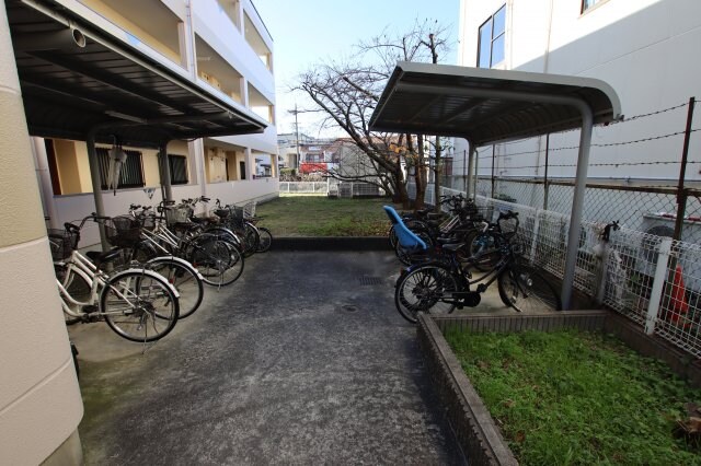 建物設備(駐輪場)