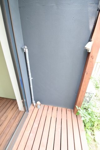 物件内観写真20　(室外洗濯機置場)