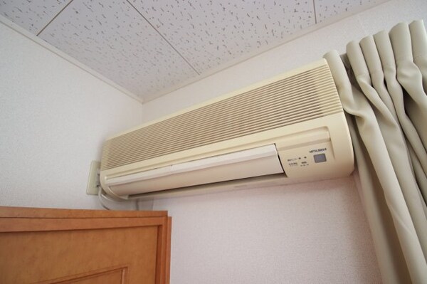 建物設備(エアコン)