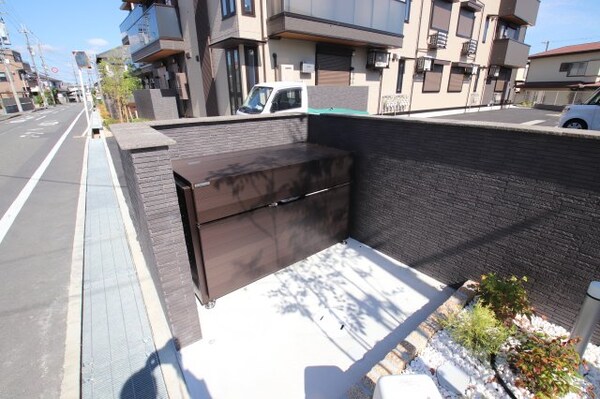 建物設備(敷地内ゴミ捨場)