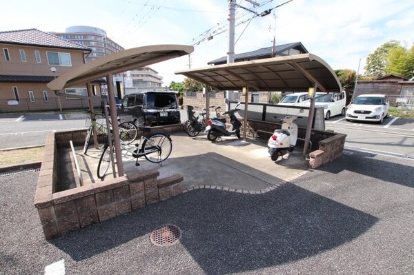 建物設備(駐輪場)