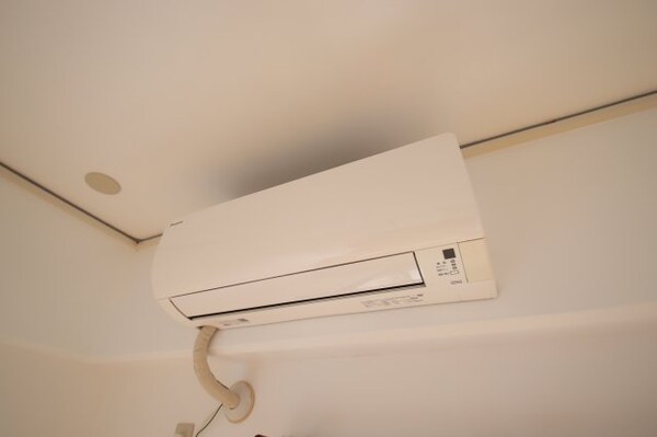 建物設備(エアコン)