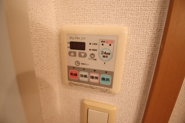 建物設備(浴室乾燥機)