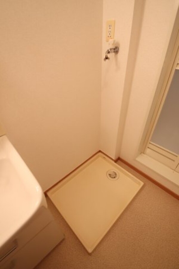 建物設備(室内洗濯機置場)