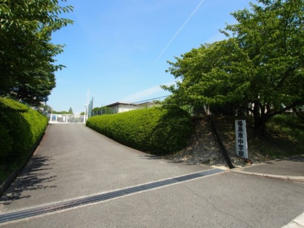 周辺環境(堺市立福泉南中学校 729m)