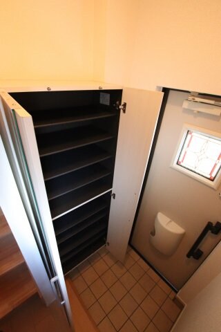 物件内観写真7　(シューズボックス)