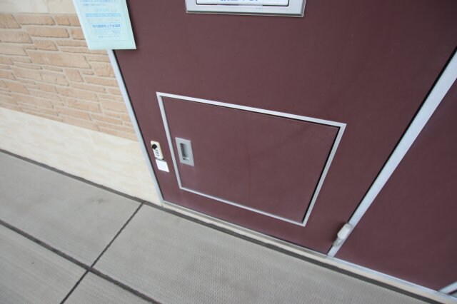 物件内観写真5　(宅配BOX)