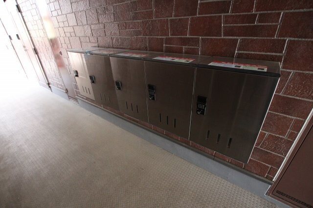 物件内観写真7　(宅配ボックス)