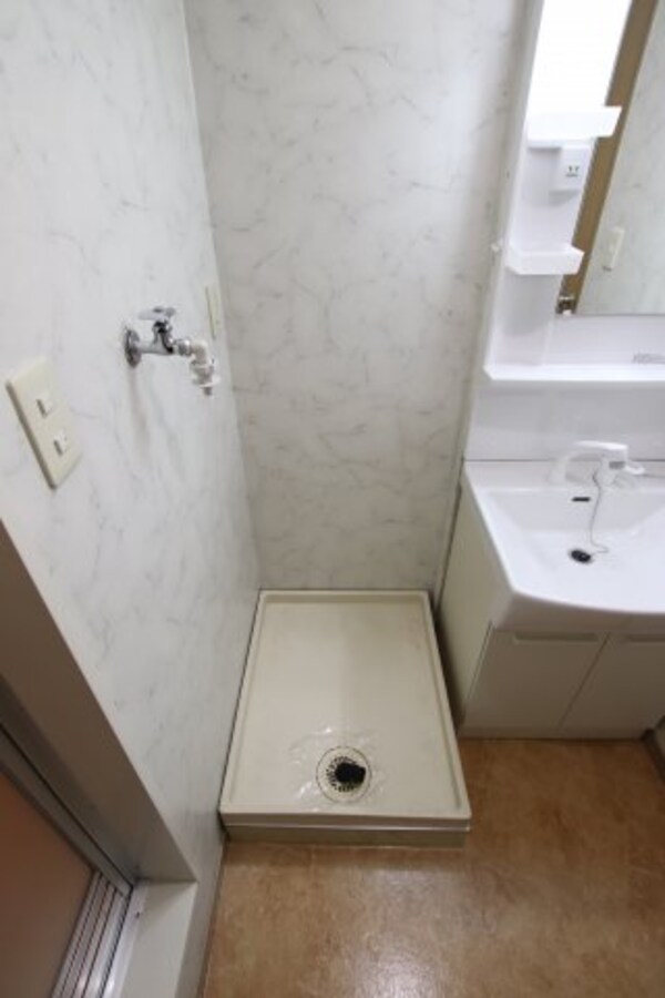 建物設備(室内洗濯機置場)
