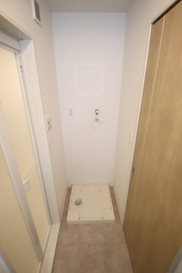 建物設備(室内洗濯機置場)
