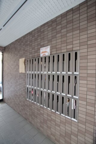 物件内観写真8　(メールボックス)