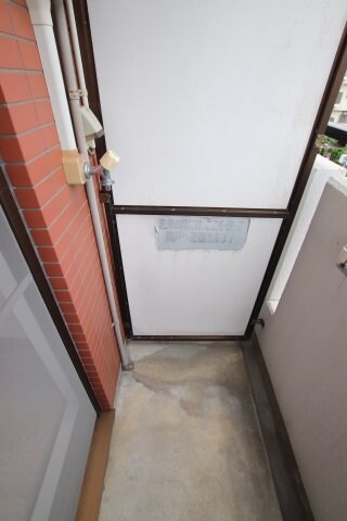 物件内観写真27　(室外洗濯機置場)