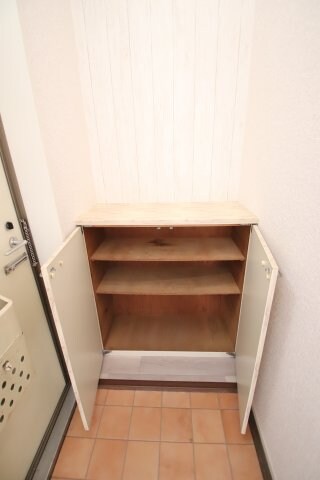物件内観写真6　(シューズボックス)