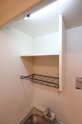 物件内観写真20　(吊戸棚)