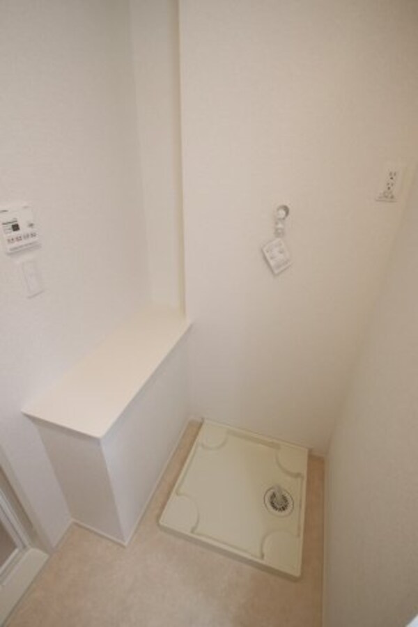 建物設備(室内洗濯機置場)