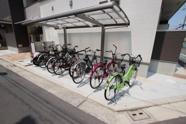 建物設備(駐輪場)