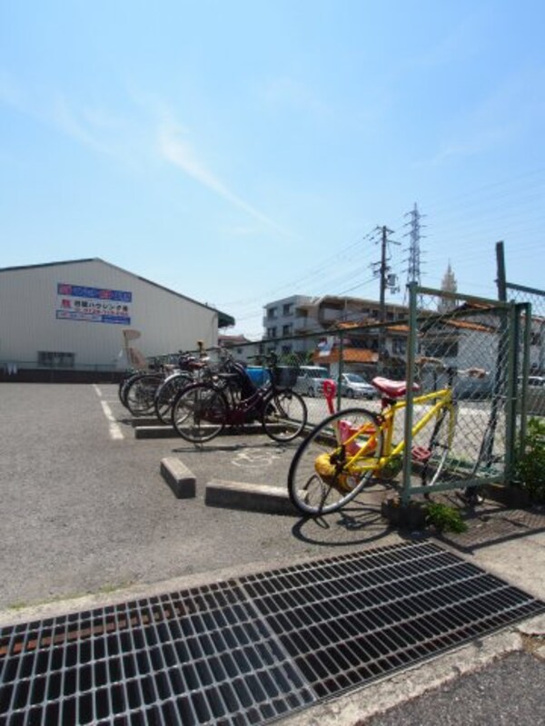 建物設備(駐輪場)