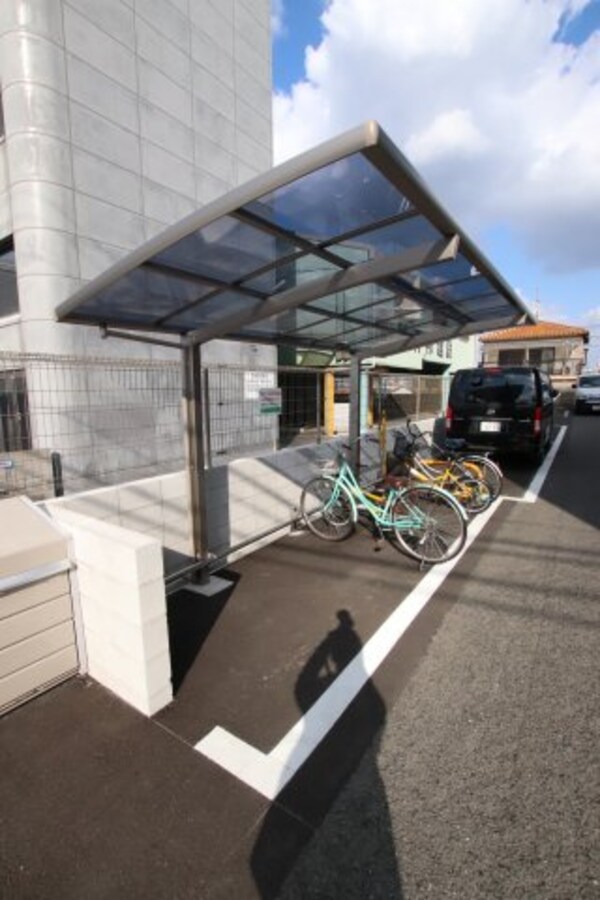 建物設備(駐輪場)
