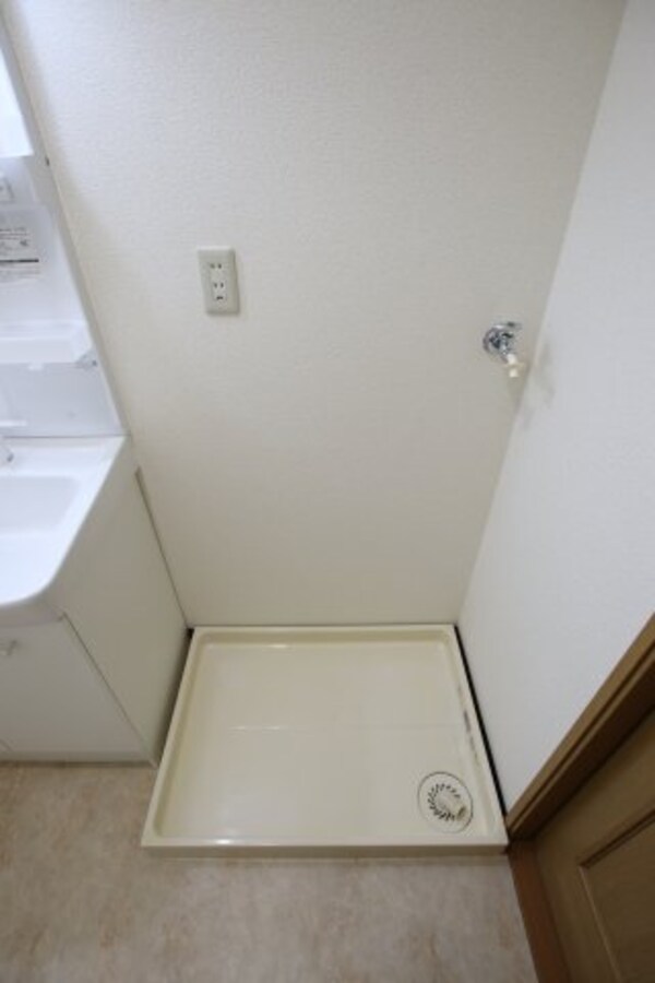 建物設備(室内洗濯機置場)