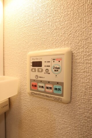 物件内観写真13　(浴室乾燥機)