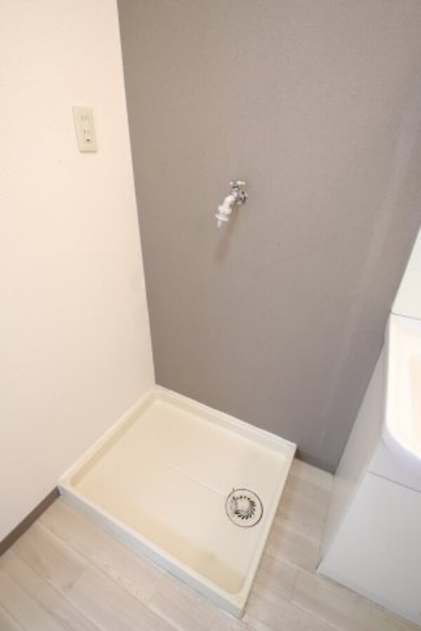 建物設備(室内洗濯機置場)