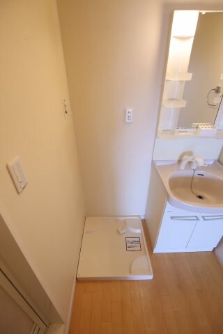 物件内観写真23　(室内洗濯機置場)