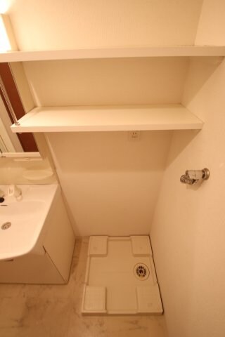 物件内観写真15　(室内洗濯機置場)