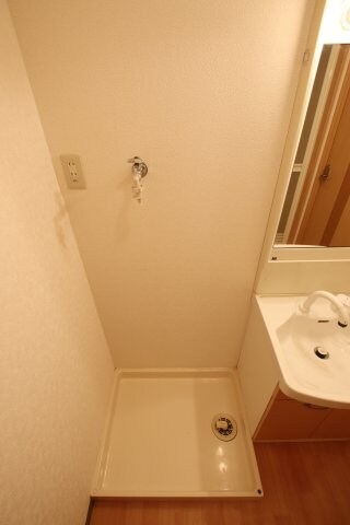 物件内観写真15　(室内洗濯機置き場)