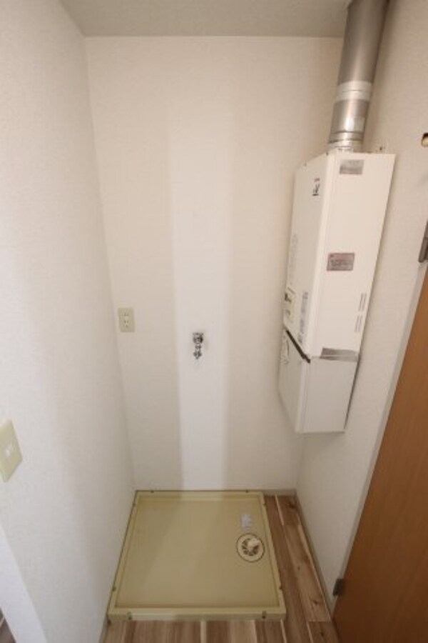 建物設備(室内洗濯機置場)