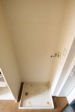 物件内観写真8　(室内洗濯機置場)