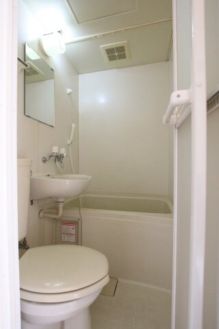 物件内観写真24　(ユニットバス)