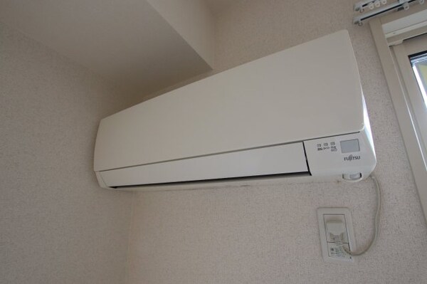 建物設備(エアコン)