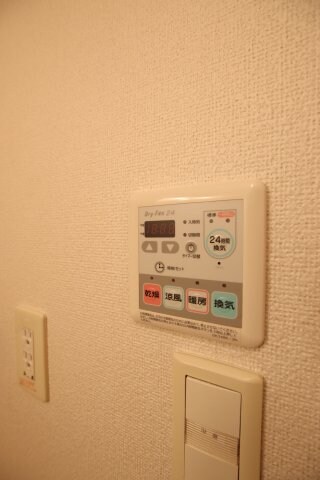 物件内観写真14　(浴室乾燥機)